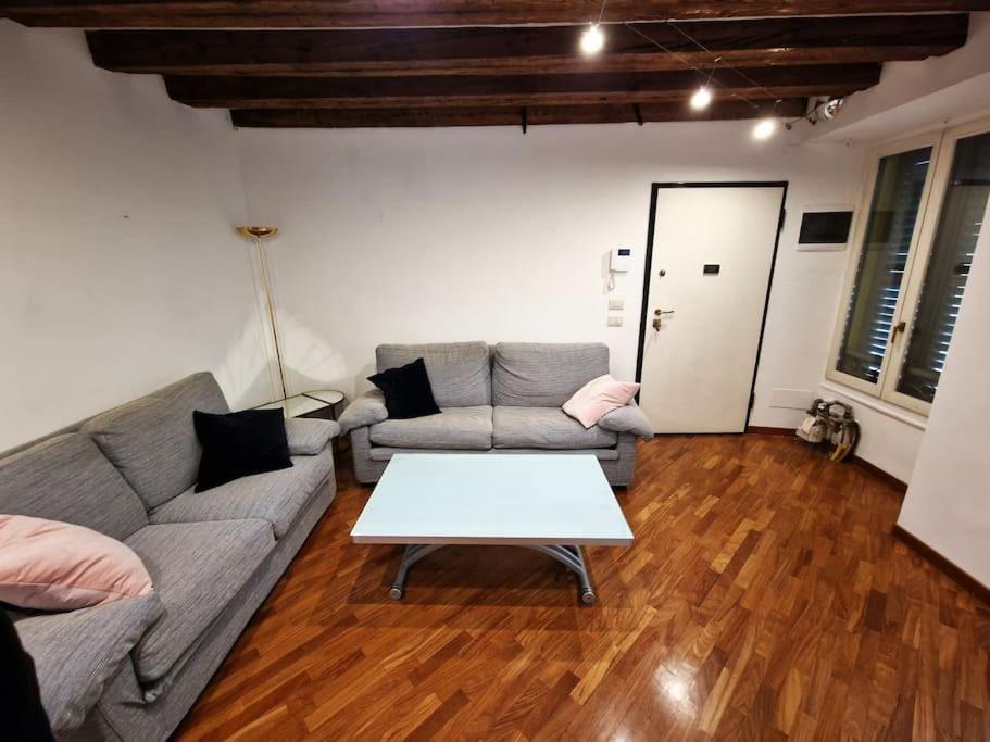 Magnifico Appartamento Ristrutturato Milan Exterior photo